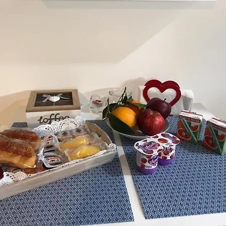 La Casa Di Alice Nocleg ze śniadaniem Salerno